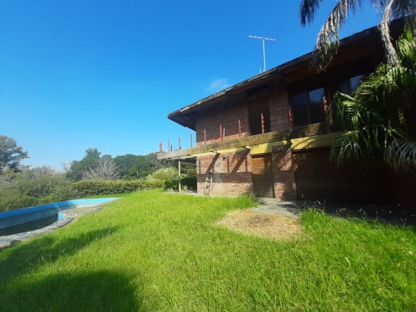CASA EN VENTA  CON SALIDA AL RIO