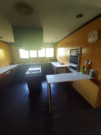 CASA EN VENTA  CON SALIDA AL RIO