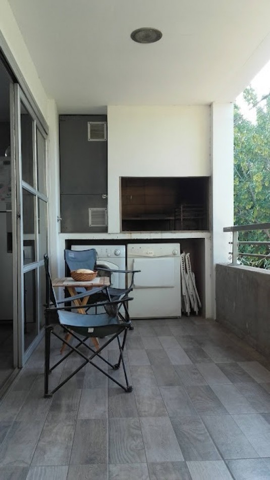 VENTA DEPARTAMENTO + SALON -EN PLANTA BAJA 