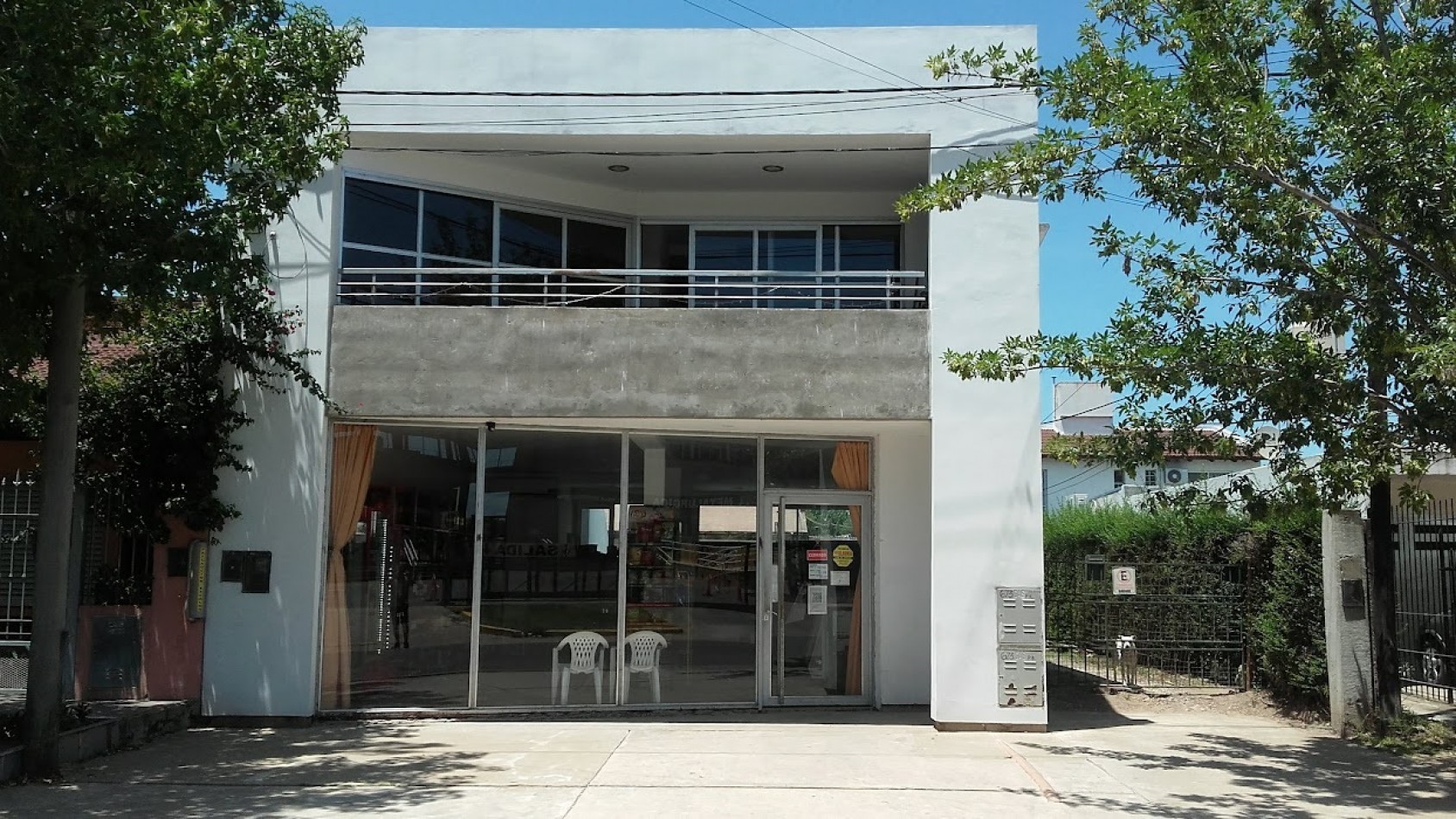 VENTA DEPARTAMENTO + SALON -EN PLANTA BAJA 