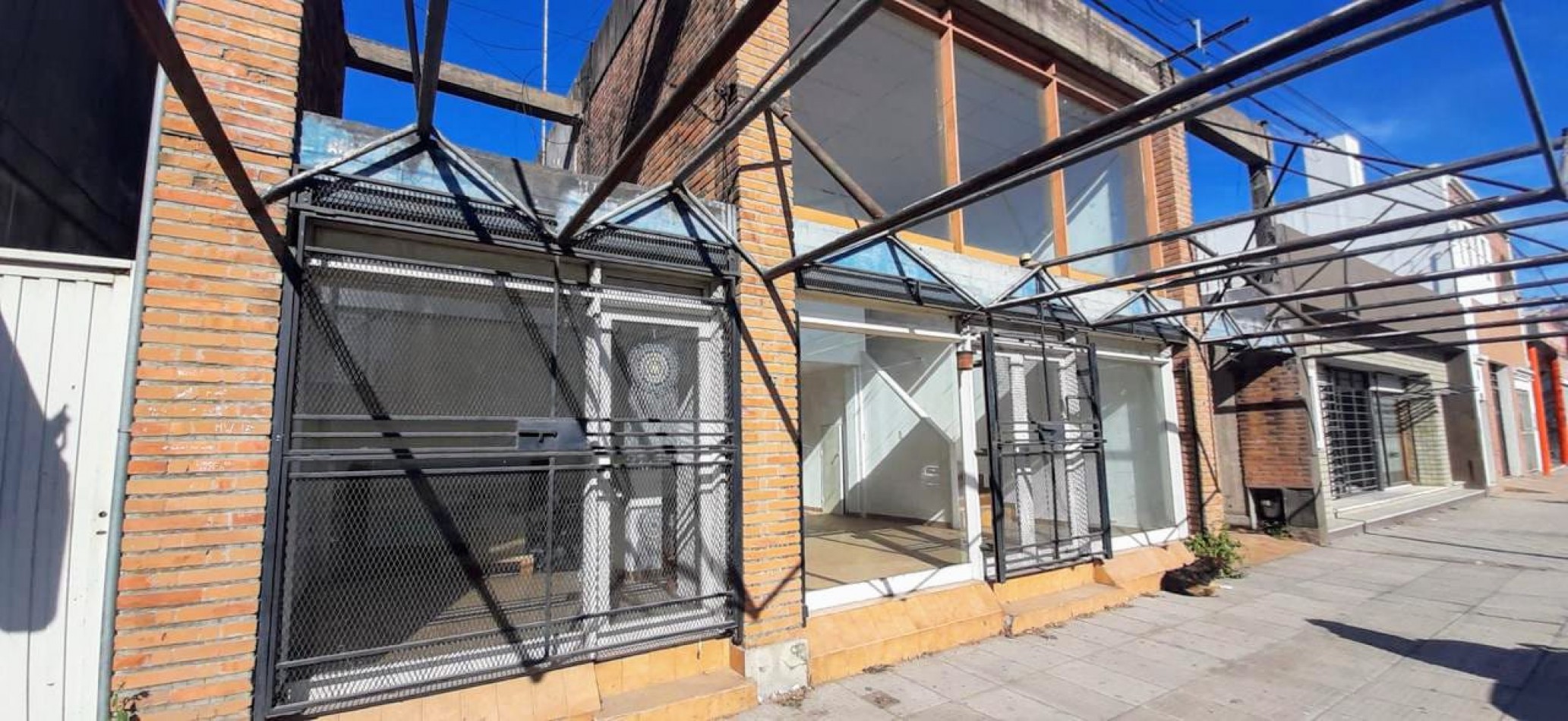 LOCAL EN VENTA - mas DEPOSITO