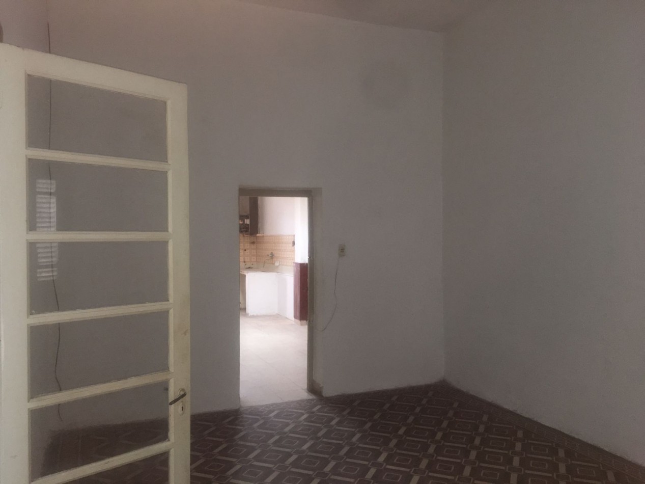 CASA A LA VENTA - BARRIO HOPPE