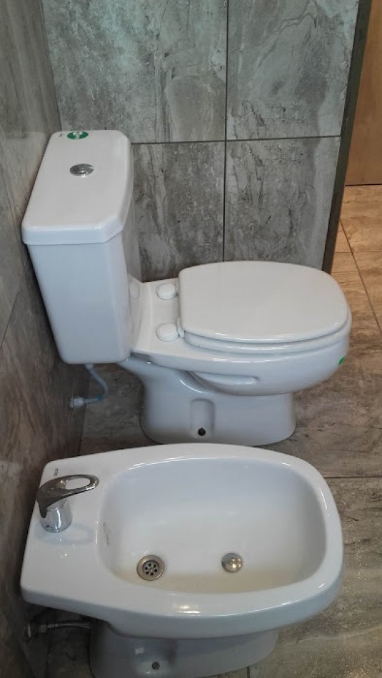 VENTA DEPARTAMENTO + SALON -EN PLANTA BAJA 