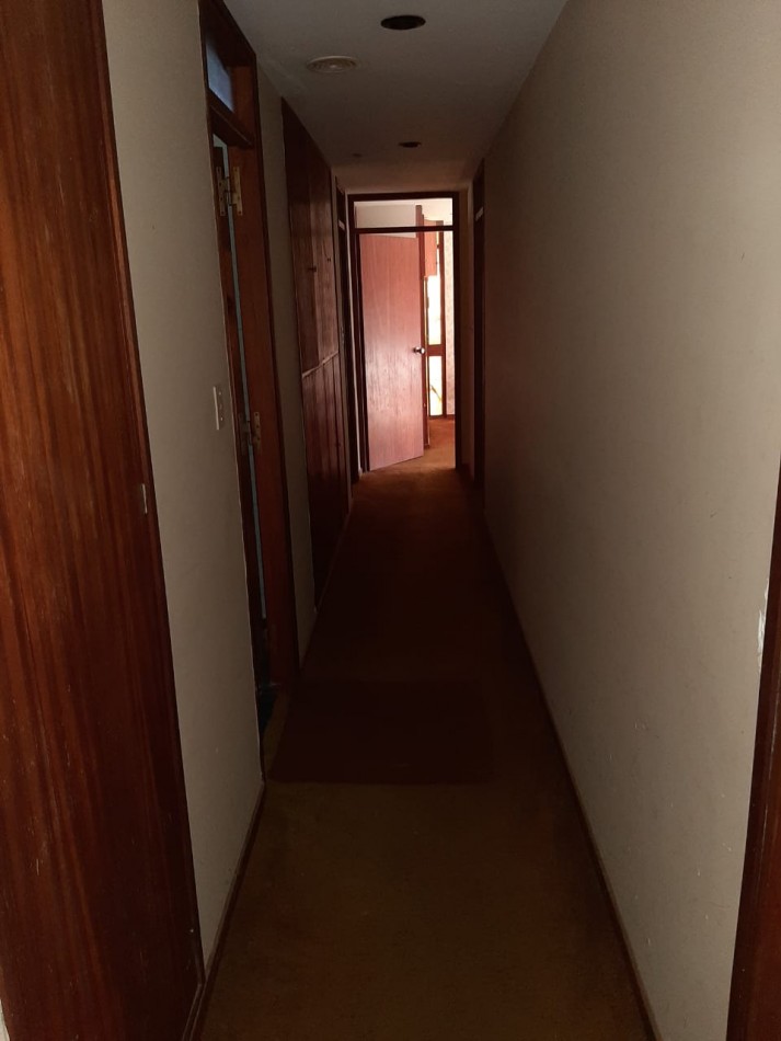 CASA EN VENTA  CON SALIDA AL RIO