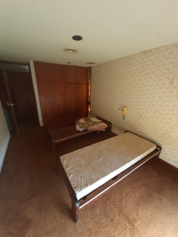 CASA EN VENTA  CON SALIDA AL RIO
