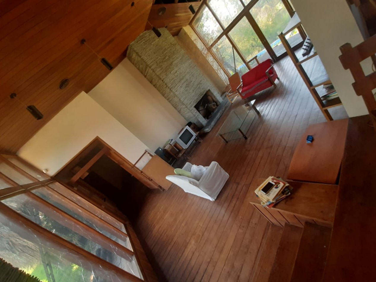 CASA EN VENTA  CON SALIDA AL RIO